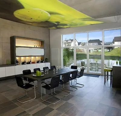 Penthouse Weingut Bernd Hermes Apartman *